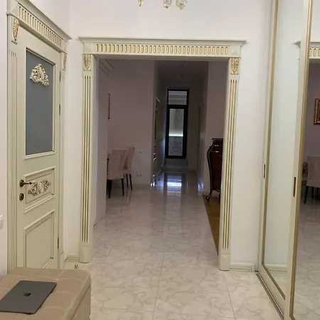 аркадійський палац з терасою * Odessa